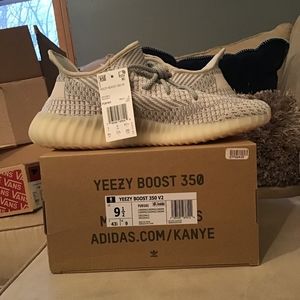 adidas Shoes - Yeezy BOOST350 v2 us 9 1/2 adidas Shoes - Yeezy BOOST350 v2 us 9 1/2